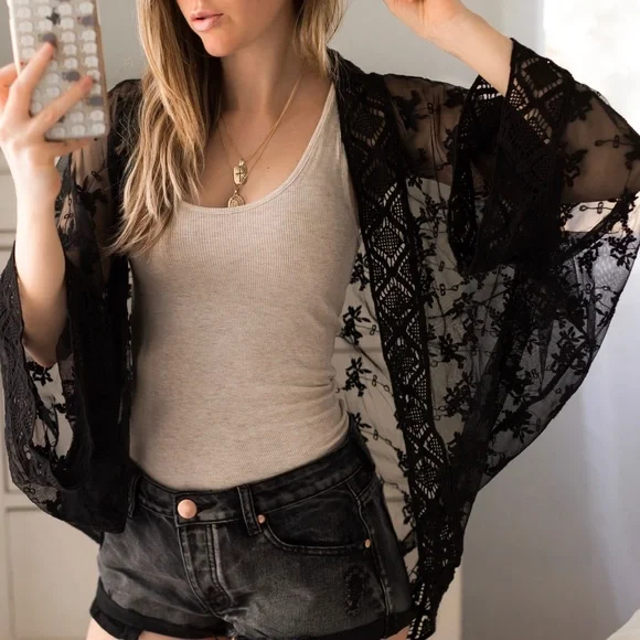 Festival Lace Kimono - Picture 3 of 7